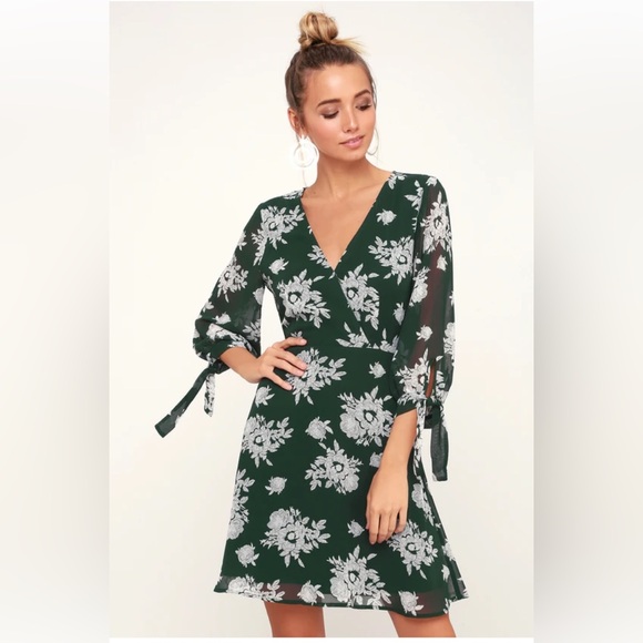 LULUS GREEN FLORAL MINI DRESS - Picture 2 of 14